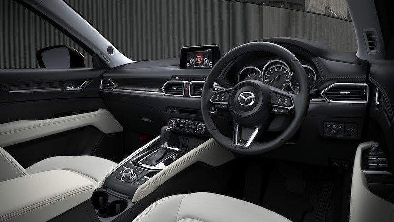 新世代《Mazda CX-5》日規版本首度露面 明年2月日本率先開賣 新世代《Mazda CX-5》日規版本首度露面 明年2月日本率先開賣