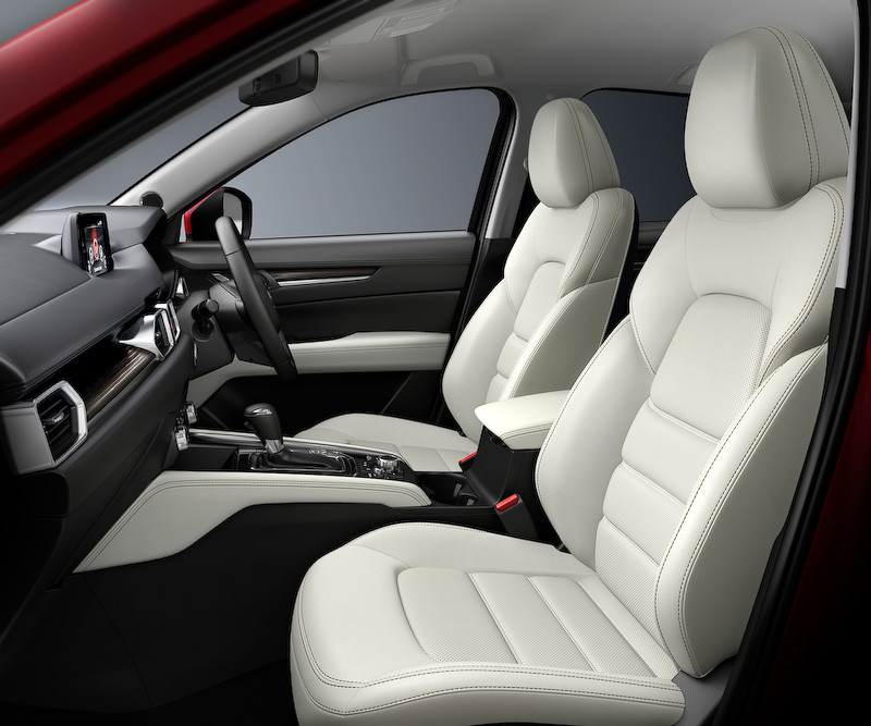新世代《Mazda CX-5》日規版本首度露面 明年2月日本率先開賣 新世代《Mazda CX-5》日規版本首度露面 明年2月日本率先開賣