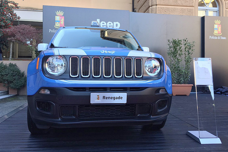 義大利警隊添新軍 《Alfa Romeo Giulia / Giulietta》與《Jeep Renegade》警車亮相 義大利警隊添新軍 《Alfa Romeo Giulia / Giulietta》與《Jeep Renegade》警車亮相