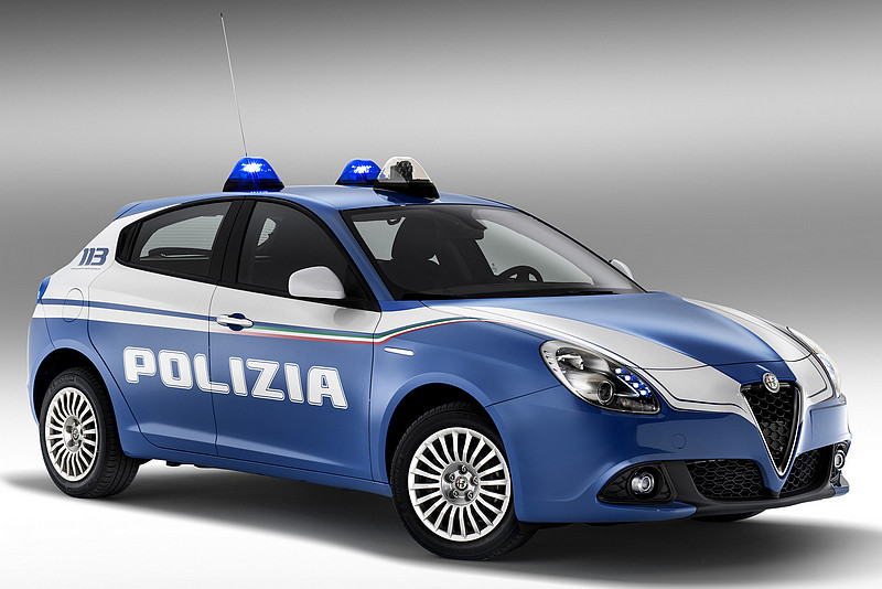 義大利警隊添新軍 《Alfa Romeo Giulia / Giulietta》與《Jeep Renegade》警車亮相 義大利警隊添新軍 《Alfa Romeo Giulia / Giulietta》與《Jeep Renegade》警車亮相