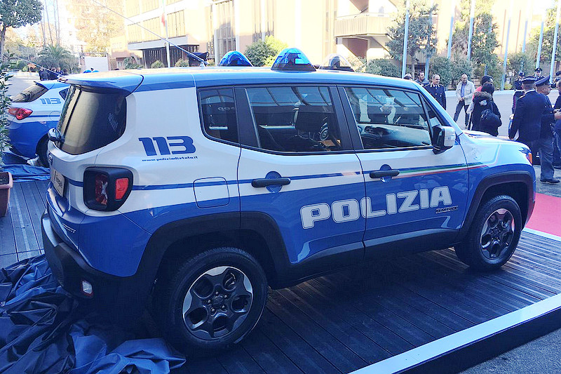 義大利警隊添新軍 《Alfa Romeo Giulia / Giulietta》與《Jeep Renegade》警車亮相 義大利警隊添新軍 《Alfa Romeo Giulia / Giulietta》與《Jeep Renegade》警車亮相