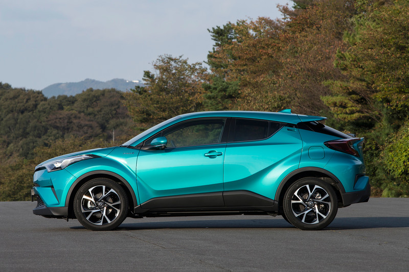月販目標6,000輛《Toyota C-HR》日本正式發表 月販目標6,000輛《Toyota C-HR》日本正式發表