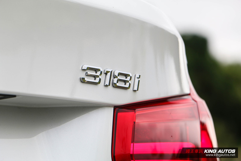 動靜各自精彩─《Audi A4 30 TFSI》vs.《BMW 318i》,動態篇 動靜各自精彩─《Audi A4 30 TFSI》vs.《BMW 318i》,動態篇