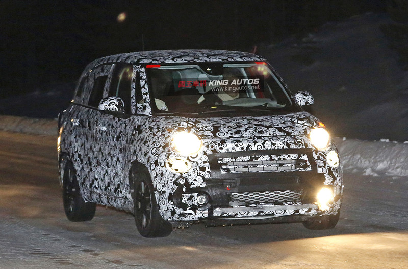 《Fiat 500L》預約小改款 偽裝原型車北歐雪地測試遭逮 《Fiat 500L》預約小改款 偽裝原型車北歐雪地測試遭逮