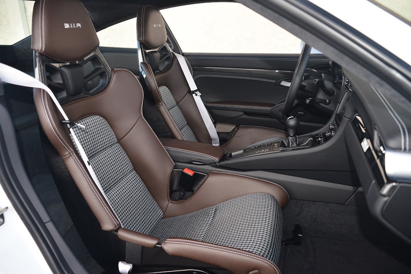 誰說手排沒人愛《Porsche 911 R》身價翻三倍 誰說手排沒人愛《Porsche 911 R》身價翻三倍