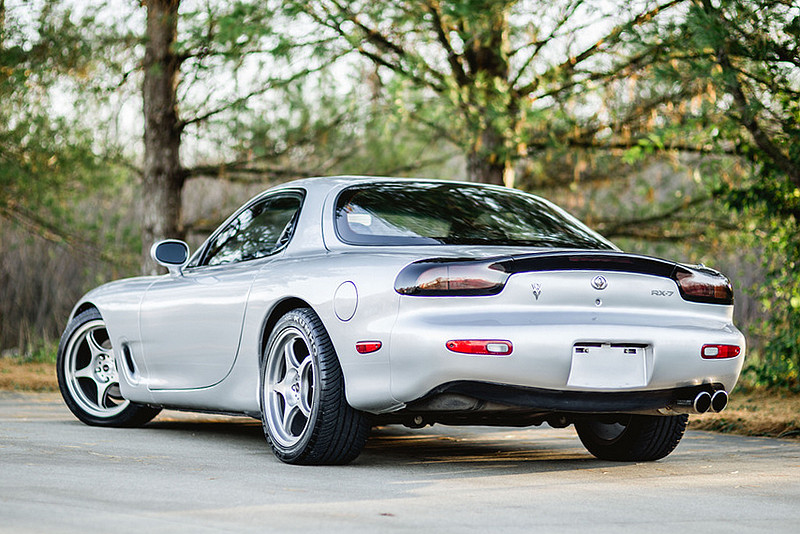 經典跑車換心大作戰fd3s世代 Mazda Rx 7 換上ls2 6 0 V8動力猛爆400hp 國王車訊kingautos