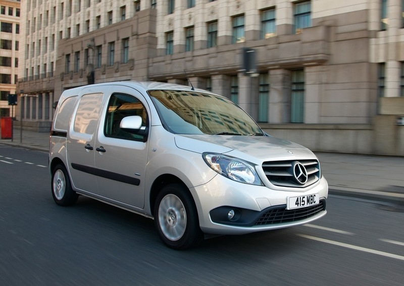 《V-Class》領軍輕型商旅車 《Mercedes-Benz Vans》銷售表現大幅成長13% 《V-Class》領軍輕型商旅車 《Mercedes-Benz Vans》銷售表現大幅成長13%