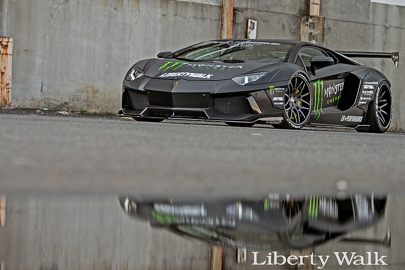 自由に歩大牛帥勁無比 《Lamborghini Aventador》Liberty walk式樣低趴寬體爆帥氣 自由に歩大牛帥勁無比 《Lamborghini Aventador》Liberty walk式樣低趴寬體爆帥氣