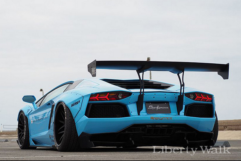 自由に歩大牛帥勁無比 《Lamborghini Aventador》Liberty walk式樣低趴寬體爆帥氣 自由に歩大牛帥勁無比 《Lamborghini Aventador》Liberty walk式樣低趴寬體爆帥氣