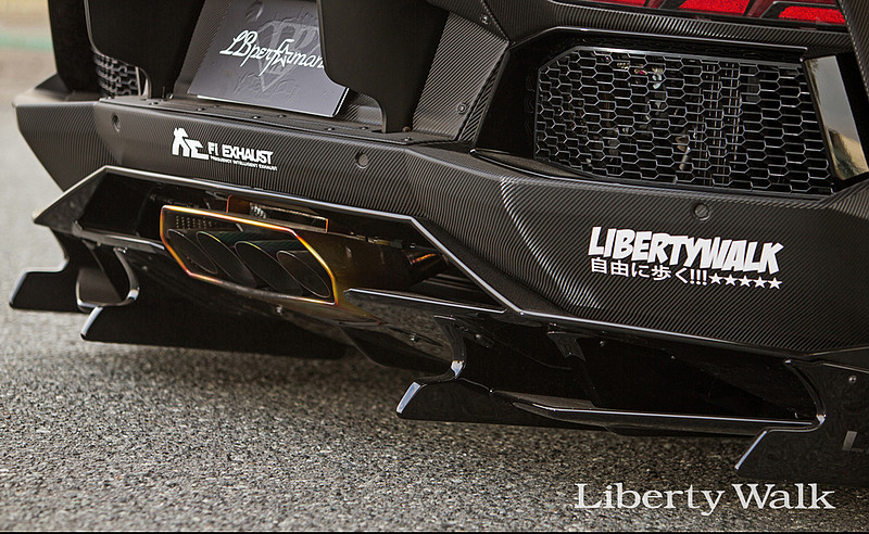 自由に歩大牛帥勁無比 《Lamborghini Aventador》Liberty walk式樣低趴寬體爆帥氣 自由に歩大牛帥勁無比 《Lamborghini Aventador》Liberty walk式樣低趴寬體爆帥氣