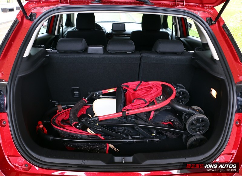 人生進階怎麼選?《HR-V VTi-S x Vitara 1.6 x CX-3尊貴型》,配備空間篇 人生進階怎麼選?《HR-V VTi-S x Vitara 1.6 x CX-3尊貴型》,配備空間篇