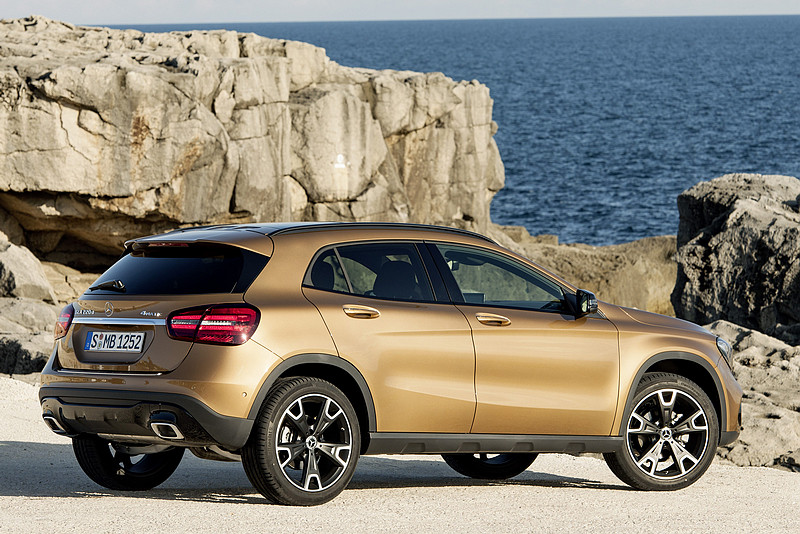 星芒小跨界換新裝 小改款《Mercedes-Benz GLA》預料今年第三季導入臺灣市場 星芒小跨界換新裝 小改款《Mercedes-Benz GLA》預料今年第三季導入臺灣市場