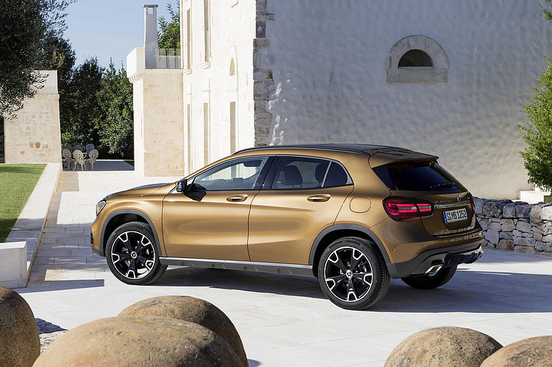星芒小跨界換新裝 小改款《Mercedes-Benz GLA》預料今年第三季導入臺灣市場 星芒小跨界換新裝 小改款《Mercedes-Benz GLA》預料今年第三季導入臺灣市場