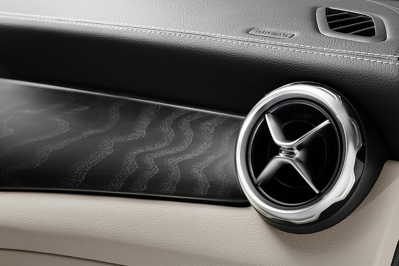 星芒小跨界換新裝 小改款《Mercedes-Benz GLA》預料今年第三季導入臺灣市場 星芒小跨界換新裝 小改款《Mercedes-Benz GLA》預料今年第三季導入臺灣市場