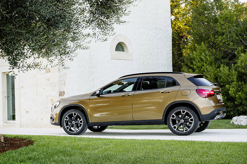 星芒小跨界換新裝 小改款《Mercedes-Benz GLA》預料今年第三季導入臺灣市場 星芒小跨界換新裝 小改款《Mercedes-Benz GLA》預料今年第三季導入臺灣市場