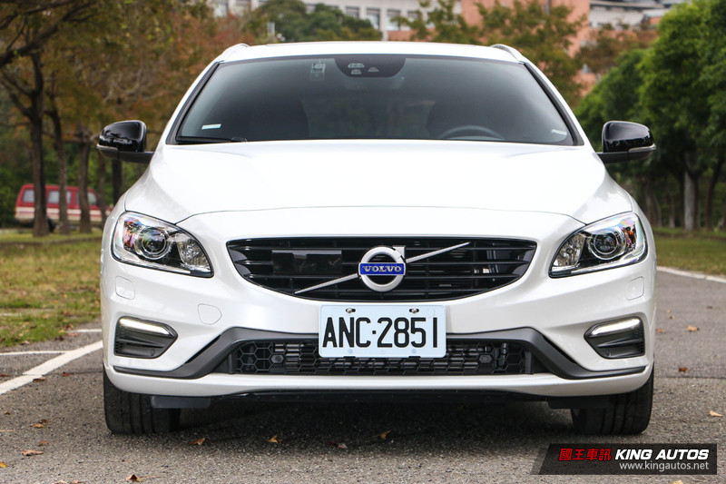 向北極星看齊─《Volvo V60 T6 R-Design Polestar Edition》試駕報導 向北極星看齊─《Volvo V60 T6 R-Design Polestar Edition》試駕報導
