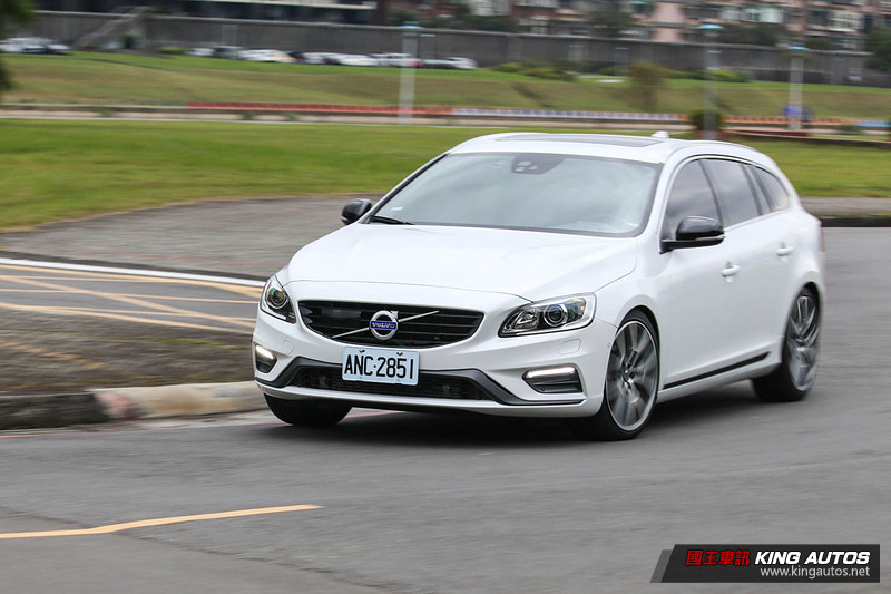 向北極星看齊─《Volvo V60 T6 R-Design Polestar Edition》試駕報導 向北極星看齊─《Volvo V60 T6 R-Design Polestar Edition》試駕報導