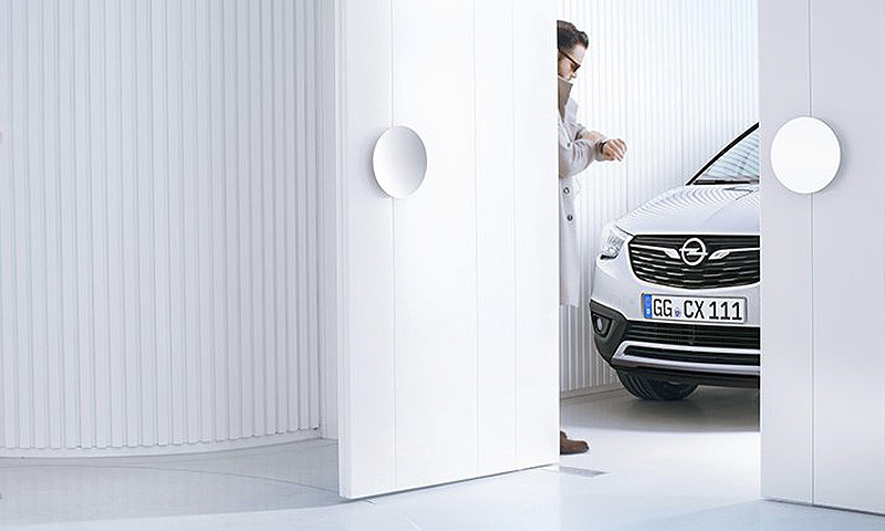 帥氣露臉《Opel Crossland X》預告2017年1月18日現身 帥氣露臉《Opel Crossland X》預告2017年1月18日現身
