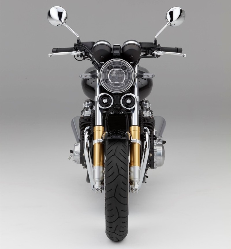 日式濃醇咖啡香 《Honda CB1100 EX/CB1100 RS》日本市場正式發售 日式濃醇咖啡香 《Honda CB1100 EX/CB1100 RS》日本市場正式發售