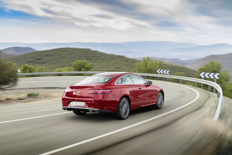 新世代《Mercedes-Benz E-Class Coupe》正式啟動新車生產 新世代《Mercedes-Benz E-Class Coupe》正式啟動新車生產