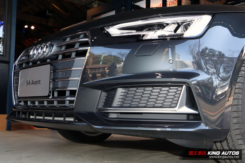開價339萬元起 《Audi S4》與《S4 Avant》同步發表上市 開價339萬元起 《Audi S4》與《S4 Avant》同步發表上市