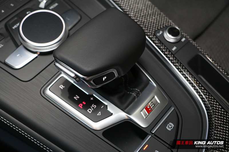 開價339萬元起 《Audi S4》與《S4 Avant》同步發表上市 開價339萬元起 《Audi S4》與《S4 Avant》同步發表上市