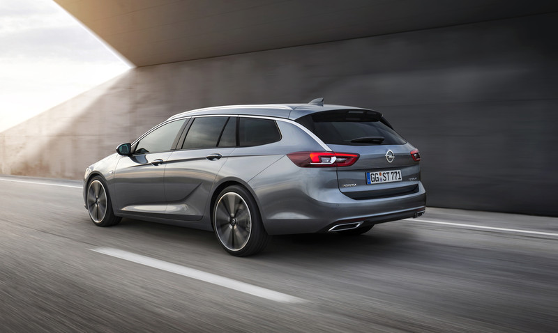 新世代《Opel Insignia Sports Tourer》日內瓦車展前搶先亮相 新世代《Opel Insignia Sports Tourer》日內瓦車展前搶先亮相