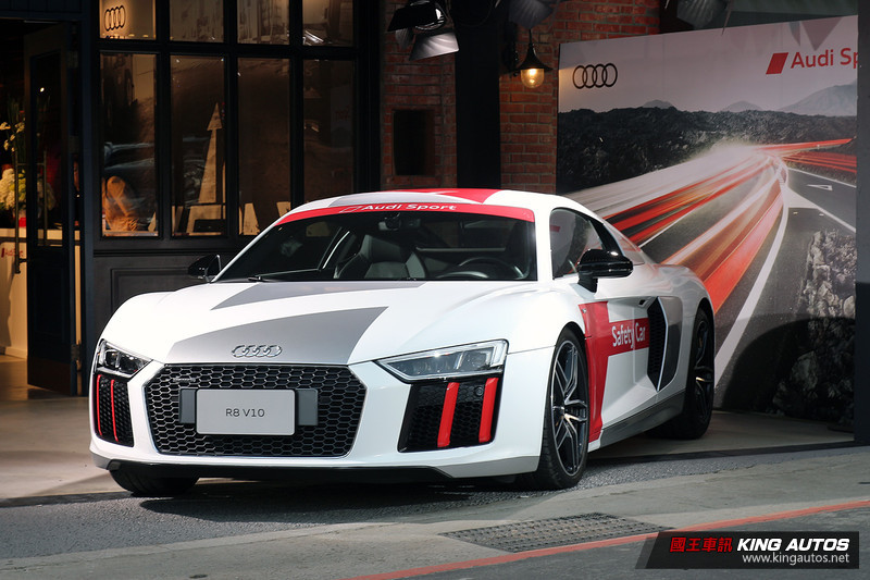開價339萬元起 《Audi S4》與《S4 Avant》同步發表上市 開價339萬元起 《Audi S4》與《S4 Avant》同步發表上市