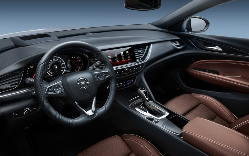 新世代《Opel Insignia Sports Tourer》日內瓦車展前搶先亮相 新世代《Opel Insignia Sports Tourer》日內瓦車展前搶先亮相