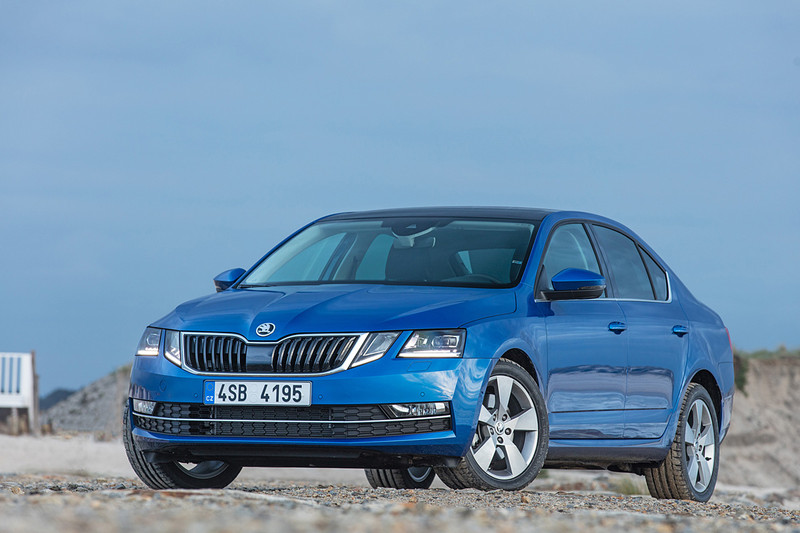 首批小改款《Škoda Octavia》步出生產線 國內預計下半年導入販售 首批小改款《Škoda Octavia》步出生產線 國內預計下半年導入販售