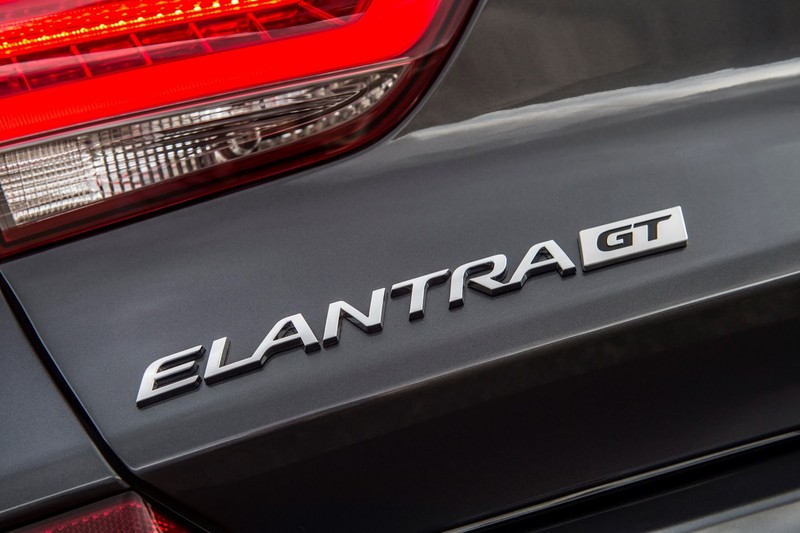2018年式《Hyundai Elantra GT》芝加哥車展動感現身 2018年式《Hyundai Elantra GT》芝加哥車展動感現身