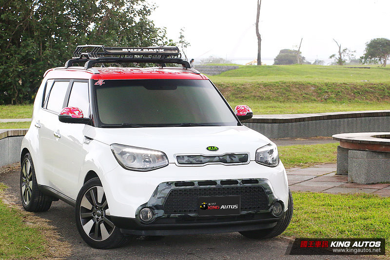 愛車大募集:拼貼風格上身 起亞《Kia Soul》肆意展現個性 愛車大募集:拼貼風格上身 起亞《Kia Soul》肆意展現個性