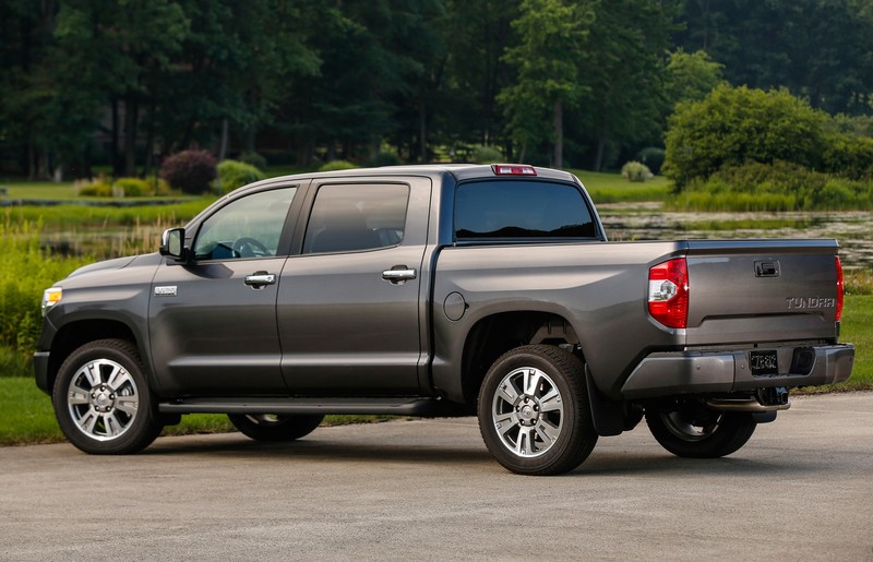 小針美容再戰3年 小改款《Toyota Tundra》偽裝車照片曝光 小針美容再戰3年 小改款《Toyota Tundra》偽裝車照片曝光