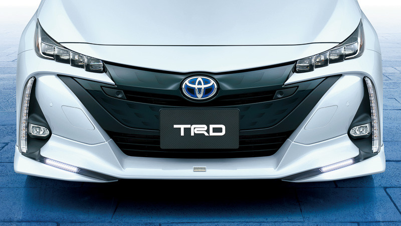 豐田《Toyota Prius PHV》日本剛發表 TRD專屬套件馬上準備好 豐田《Toyota Prius PHV》日本剛發表 TRD專屬套件馬上準備好