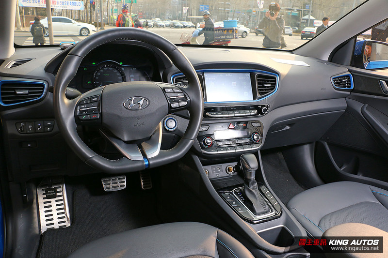 《Hyundai》韓國GDSI展間參訪 直擊《Elantra Sport、Ioniq Hybrid》即將導入新車 《Hyundai》韓國GDSI展間參訪 直擊《Elantra Sport、Ioniq Hybrid》即將導入新車