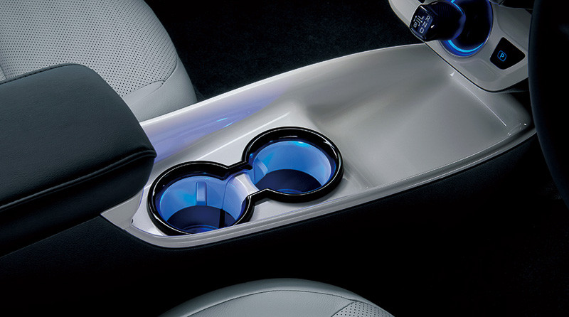 除了TRD之外的選擇 Modellista同步推出《Toyota Prius PHV》升級套件 除了TRD之外的選擇 Modellista同步推出《Toyota Prius PHV》升級套件