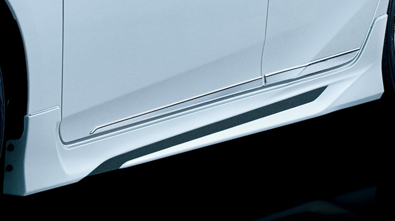 除了TRD之外的選擇 Modellista同步推出《Toyota Prius PHV》升級套件 除了TRD之外的選擇 Modellista同步推出《Toyota Prius PHV》升級套件