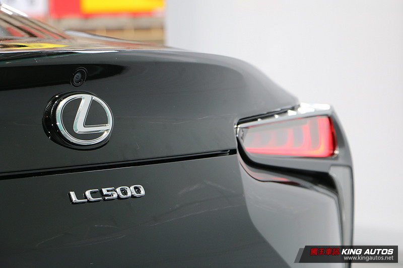 凌雲壯志豪華轎跑 全新《Lexus LC 500》現身微風信義 相約5月正式在臺發表 凌雲壯志豪華轎跑 全新《Lexus LC 500》現身微風信義 相約5月正式在臺發表