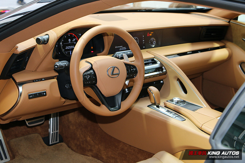 凌雲壯志豪華轎跑 全新《Lexus LC 500》現身微風信義 相約5月正式在臺發表 凌雲壯志豪華轎跑 全新《Lexus LC 500》現身微風信義 相約5月正式在臺發表