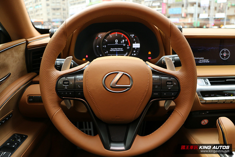 凌雲壯志豪華轎跑 全新《Lexus LC 500》現身微風信義 相約5月正式在臺發表 凌雲壯志豪華轎跑 全新《Lexus LC 500》現身微風信義 相約5月正式在臺發表