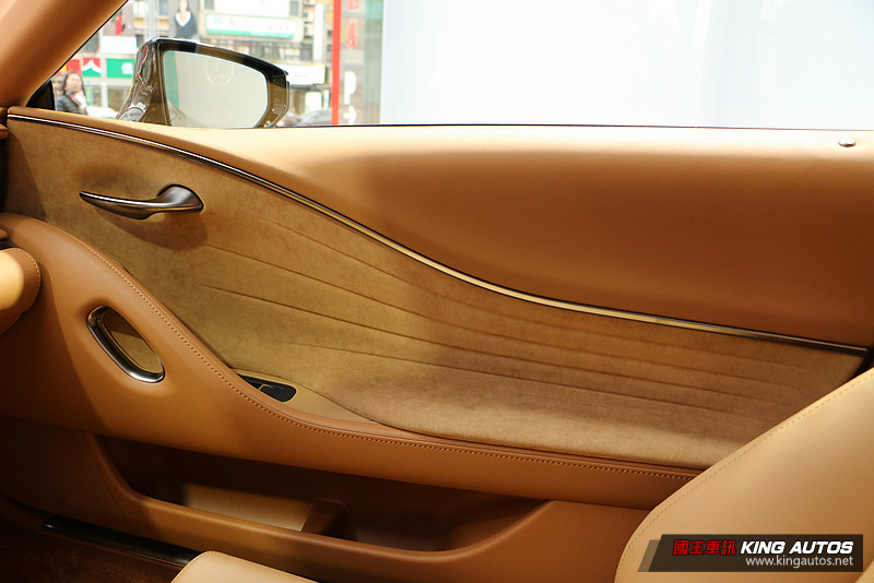 凌雲壯志豪華轎跑 全新《Lexus LC 500》現身微風信義 相約5月正式在臺發表 凌雲壯志豪華轎跑 全新《Lexus LC 500》現身微風信義 相約5月正式在臺發表