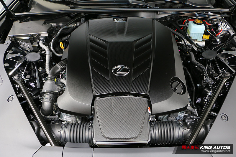 凌雲壯志豪華轎跑 全新《Lexus LC 500》現身微風信義 相約5月正式在臺發表 凌雲壯志豪華轎跑 全新《Lexus LC 500》現身微風信義 相約5月正式在臺發表