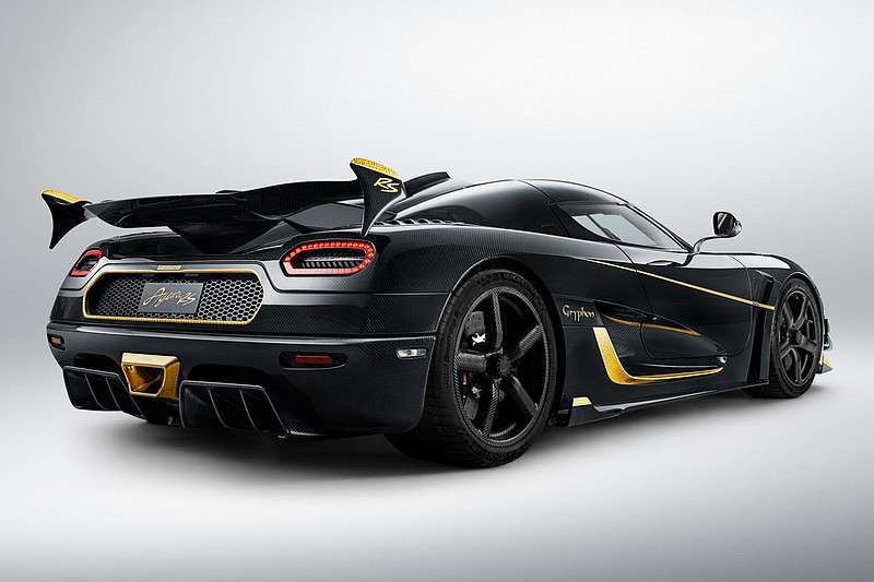 24K金箔上身展現奢華氣息 獨一無二《Koenigsegg Agera RS Gryphon》亮相 24K金箔上身展現奢華氣息 獨一無二《Koenigsegg Agera RS Gryphon》亮相
