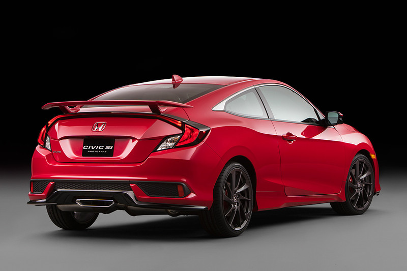 有望紐約車展現身 《Honda Civic Si Sedan》偽裝測試車現蹤 有望紐約車展現身 《Honda Civic Si Sedan》偽裝測試車現蹤