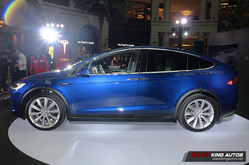 全球加速最快SUV 特斯拉《Tesla Model X》404.3萬起登臺發表 全球加速最快SUV 特斯拉《Tesla Model X》404.3萬起登臺發表