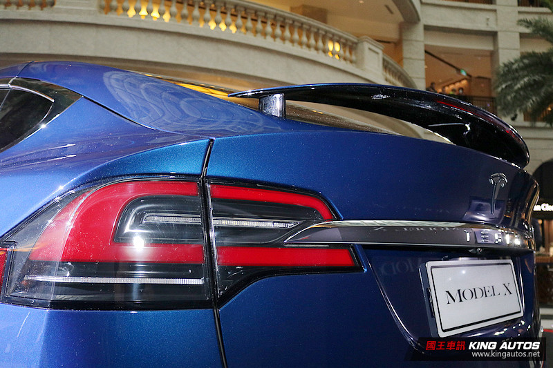 全球加速最快SUV 特斯拉《Tesla Model X》404.3萬起登臺發表 全球加速最快SUV 特斯拉《Tesla Model X》404.3萬起登臺發表