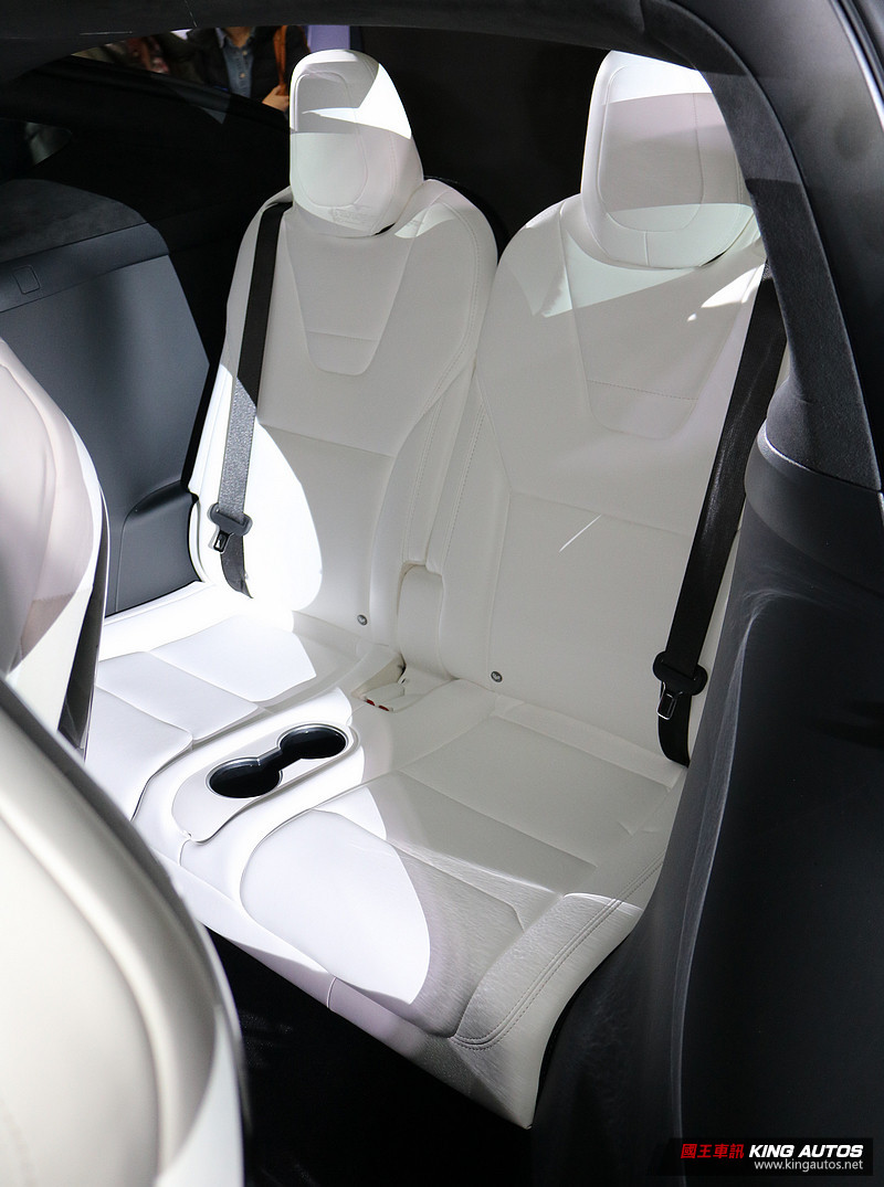 全球加速最快SUV 特斯拉《Tesla Model X》404.3萬起登臺發表 全球加速最快SUV 特斯拉《Tesla Model X》404.3萬起登臺發表
