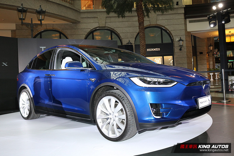 全球加速最快SUV 特斯拉《Tesla Model X》404.3萬起登臺發表 全球加速最快SUV 特斯拉《Tesla Model X》404.3萬起登臺發表