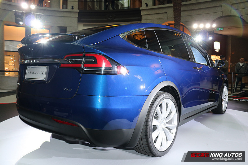 全球加速最快SUV 特斯拉《Tesla Model X》404.3萬起登臺發表 全球加速最快SUV 特斯拉《Tesla Model X》404.3萬起登臺發表