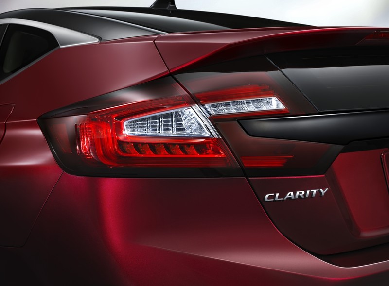 《Honda Clarity Plug-In Hybrid》攜手《Clarity Electric》預告2017年紐約車展首演 《Honda Clarity Plug-In Hybrid》攜手《Clarity Electric》預告2017年紐約車展首演